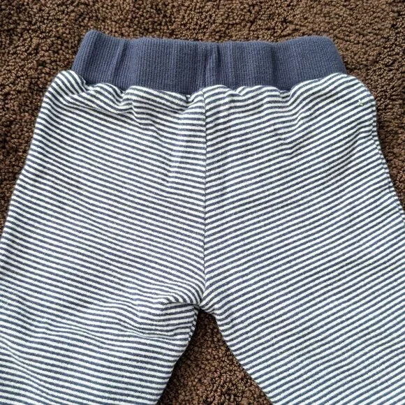 Carter's cuddle asaurus - Picture 5 of 10